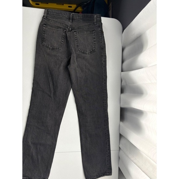 Abercrombie & Fitch The '90s Straight Ultra High Rise Black Wash Jeans - Picture 3 of 4